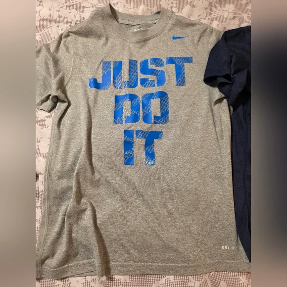 Boys Size Youth S/M Shirt Lot - Picture 4 of 15